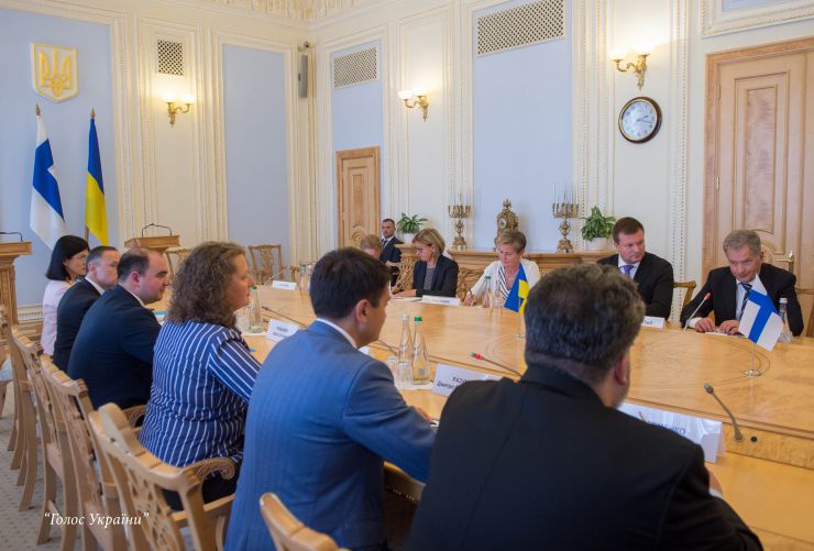 Голова Верховної Ради України Дмитро Разумков зустрівся з Президентом Фінляндської Республіки Саулі Нііністьо.